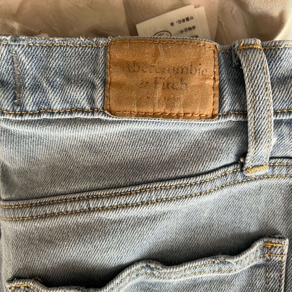 Straight Ultra High Rise Jeans - Picture 2 of 5